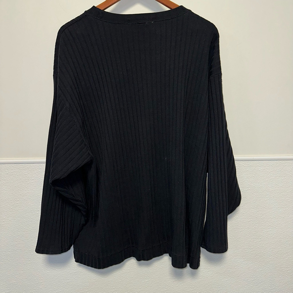 The Limited Long Sleeve Sweater Top Size Medium Black Women’s - Picture 10 of 10
